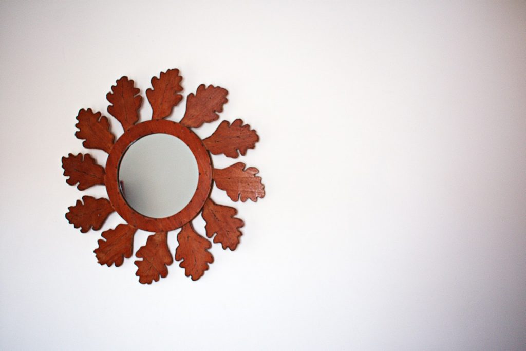 Miroir en bois